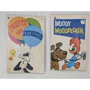 Vintage Comic Books Lot Of 2‎ Woody Woodpecker Tweety Bird Sylvester 70s Book